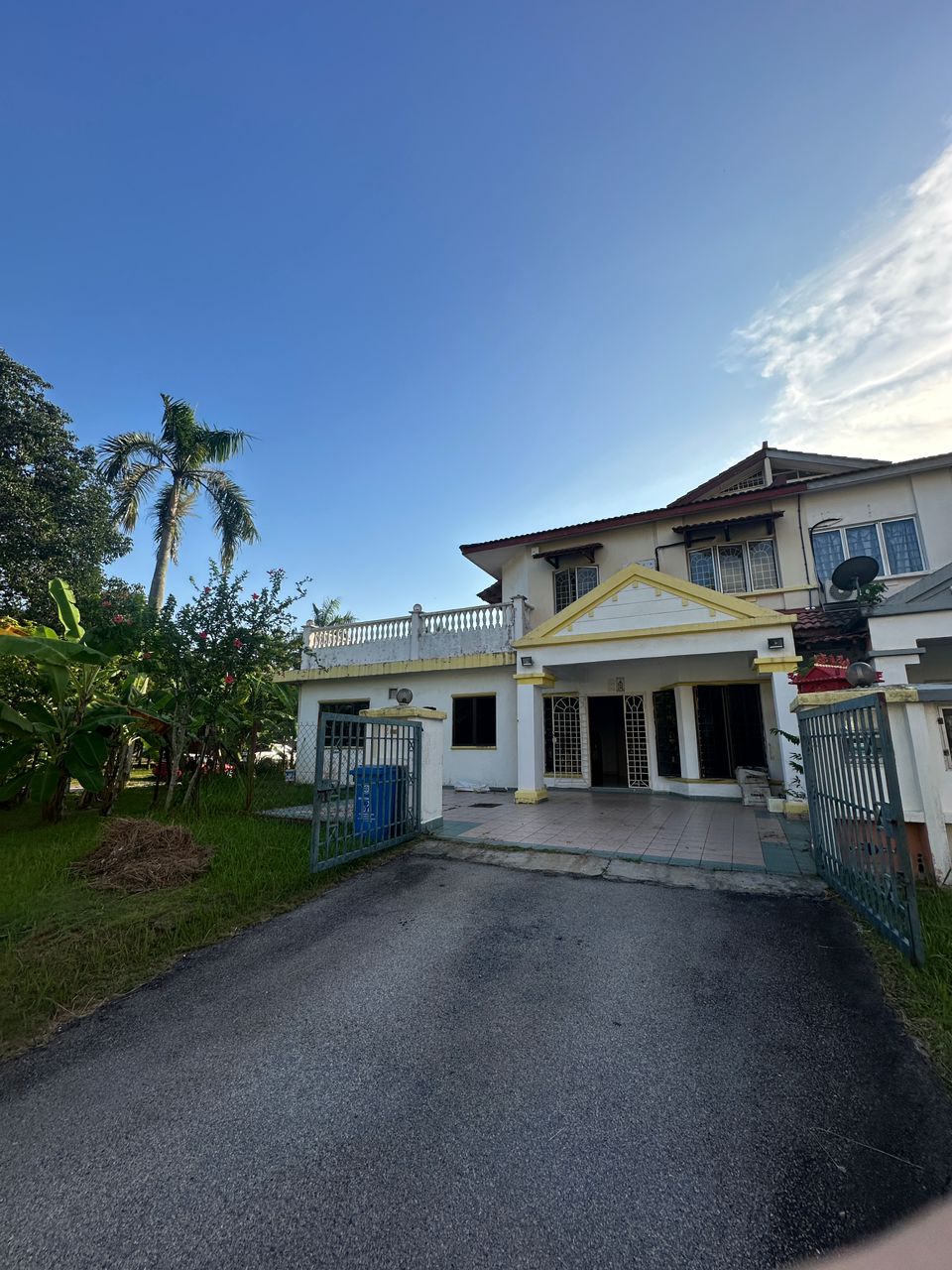 2 Storey Terrace Anggerik Aranda