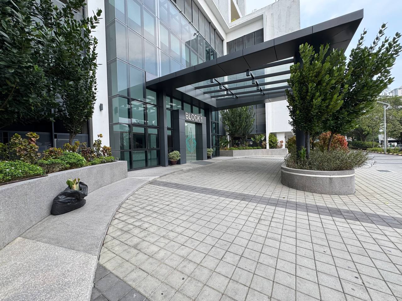 Lake Point Residence