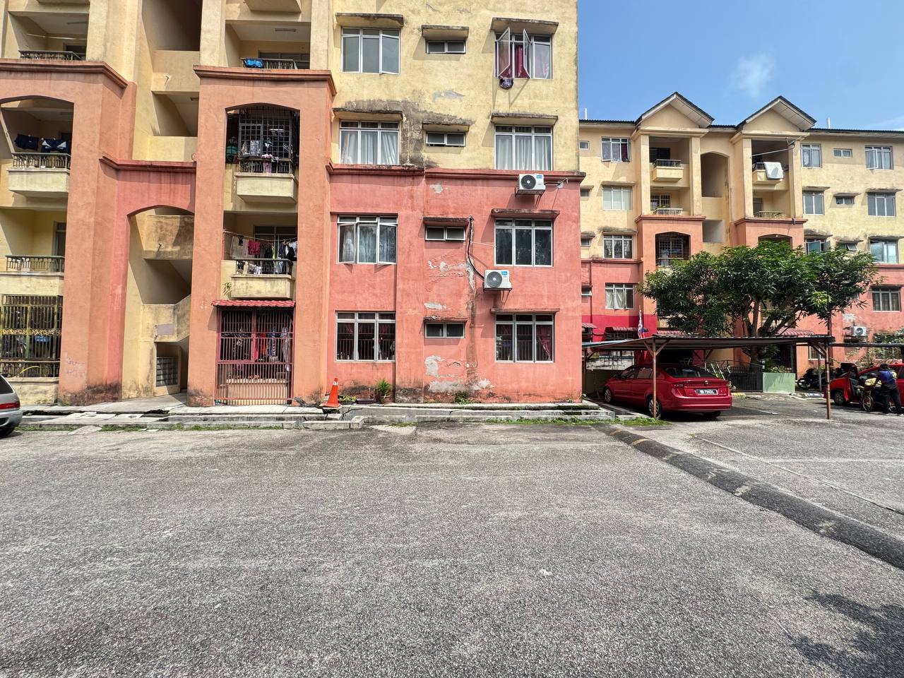 Sri Bayu Apartment